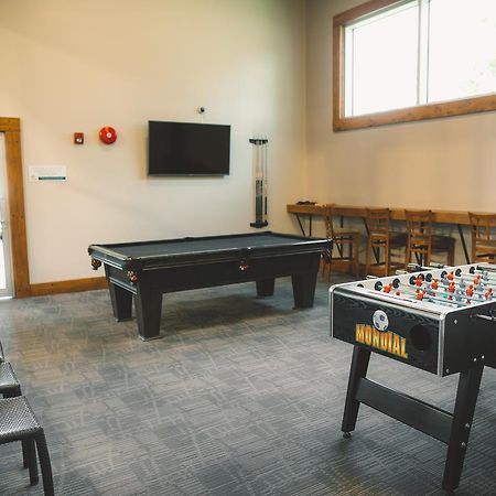 Elkhorn Resort, Spa, And Conference Centre Wasagaming Екстер'єр фото