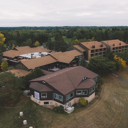 Elkhorn Resort, Spa, And Conference Centre Wasagaming Екстер'єр фото
