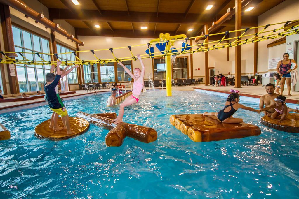 Elkhorn Resort, Spa, And Conference Centre Wasagaming Екстер'єр фото