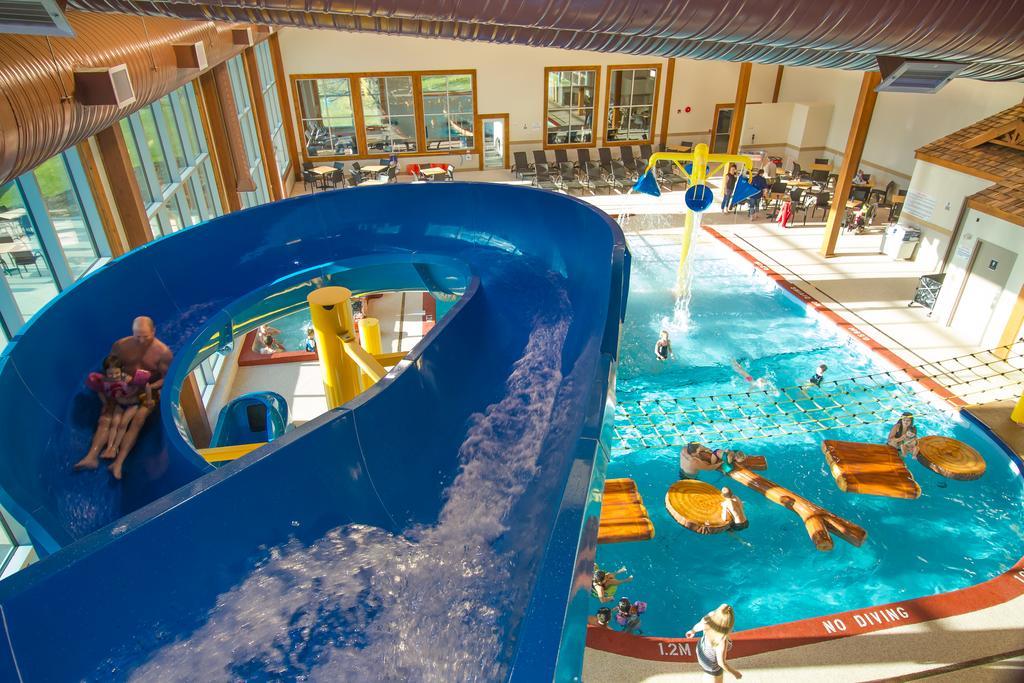 Elkhorn Resort, Spa, And Conference Centre Wasagaming Екстер'єр фото