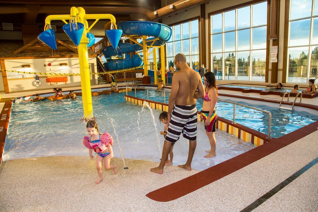 Elkhorn Resort, Spa, And Conference Centre Wasagaming Екстер'єр фото