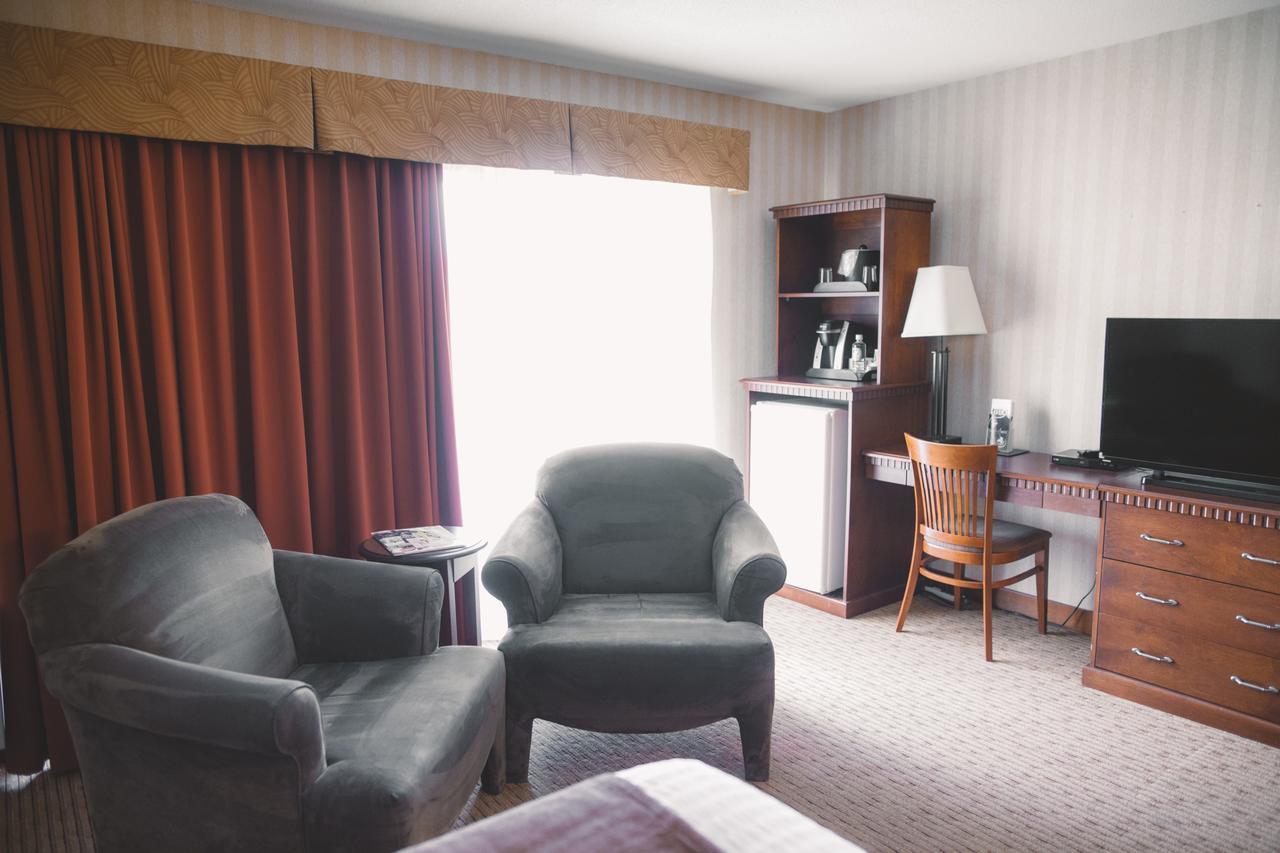 Elkhorn Resort, Spa, And Conference Centre Wasagaming Екстер'єр фото