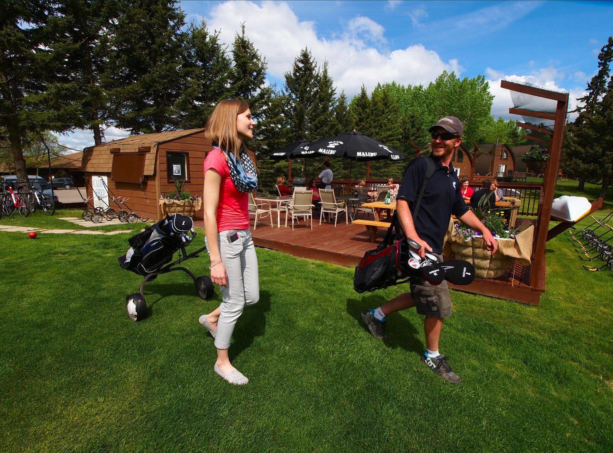 Elkhorn Resort, Spa, And Conference Centre Wasagaming Екстер'єр фото