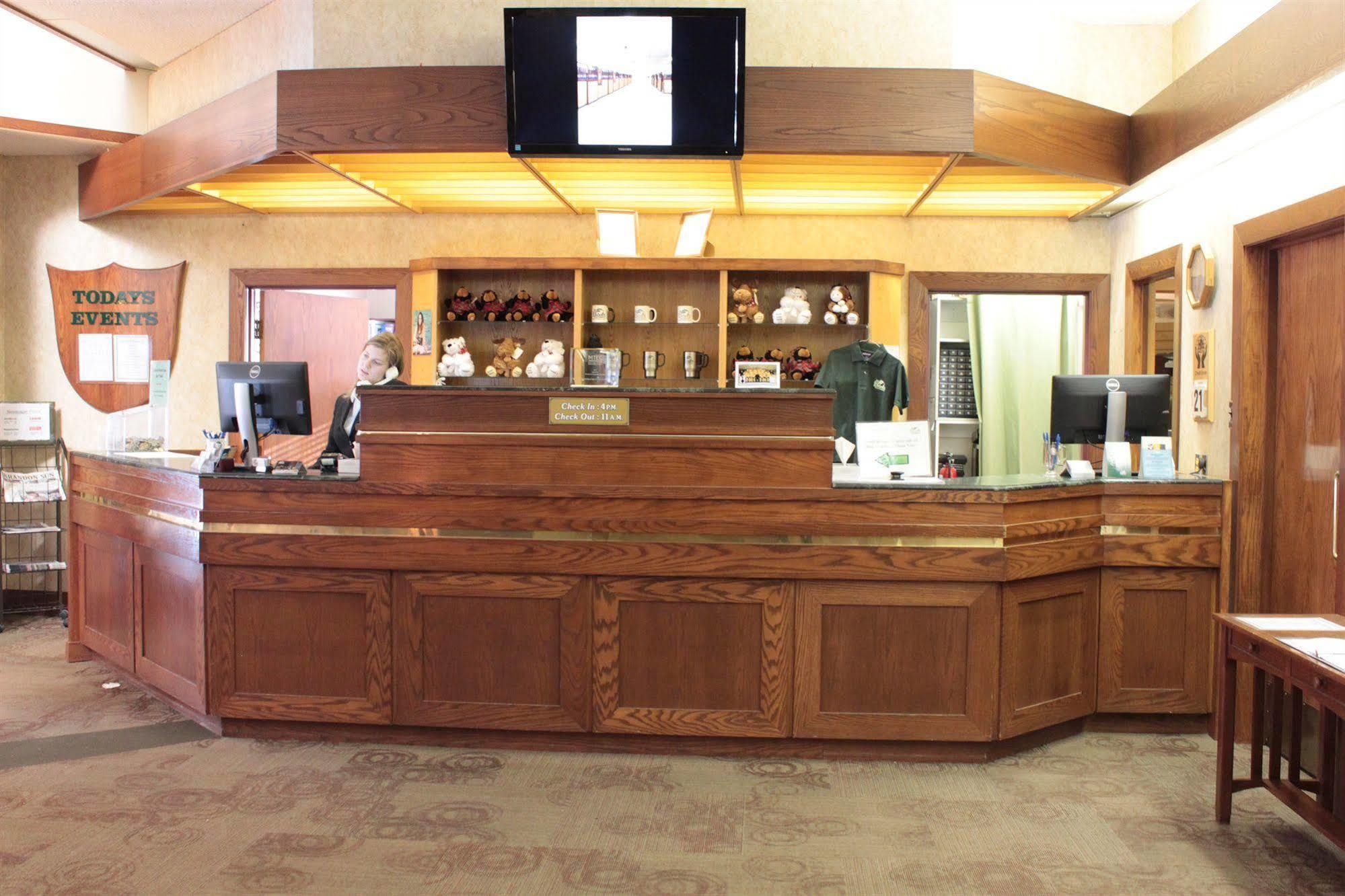 Elkhorn Resort, Spa, And Conference Centre Wasagaming Екстер'єр фото